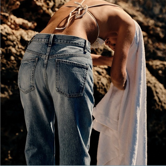 ZARA STRAIGHT LEG JEANS WITH A HIGH WAIST - Picture 4 of 8